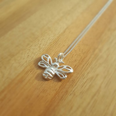 Bumble Bee Necklace, Bumblebee Necklace, Silver Bee Necklace, Honeybee Necklace, Bumble Bee Jewelry, Bee Jewelry, Tiny Bee Necklace