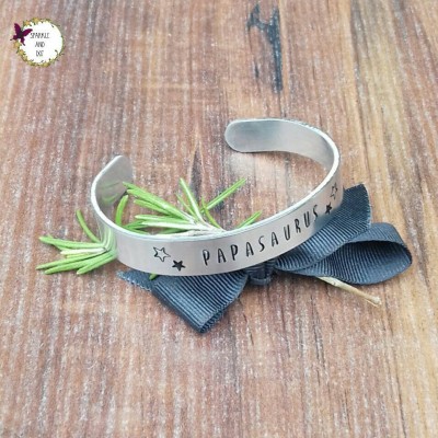 Daddy Dinosaur Gift, New Dad Gift, Gifts For Daddy Christmas, Papasaurus Gifts, Hand Stamped Cuff Bracelet,
