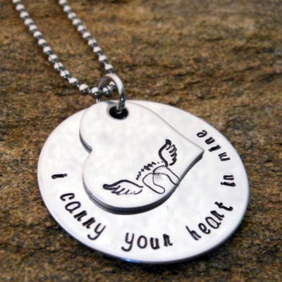 I carry your heart in mine - Personalized Mommy Necklace - Infant Loss Necklace - Remembrance Necklace - Child Loss Jewelry