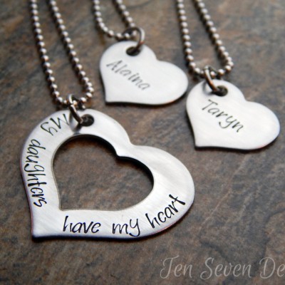 Personalized Heart Necklace Set  - Heart Necklace - Personalized Mother Daughter Necklaces - Christmas Gift for Her - Birthday Gift