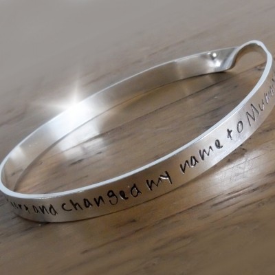 Personalised Twisted Silver Bangle, Personalised Bangle with Names, Bracelet with Message, Changed my Name to Mummy Bangle, Mommy Bangle
