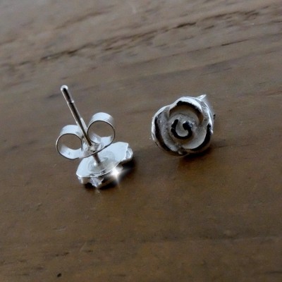 Silver Rose Stud Earrings with Quote, Tiny Rose Earrings, Tiny Rose Stud Earrings, Personalised Quote Gift, Stocking Filler for Mum