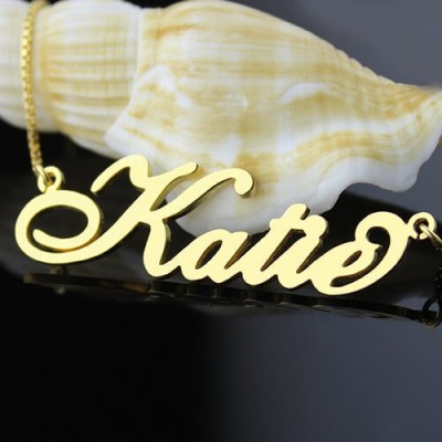 Necklace Nameplate Carrie in Gold - The Handmade ™
