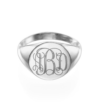 Signet Ring in Silver with Engraved Monogram - The Handmade ™
