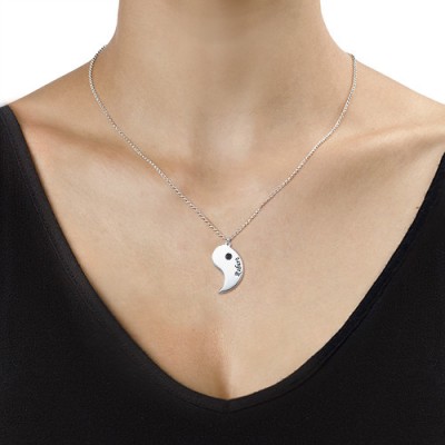 Yin Yang Necklace for Couples with Engraving - The Handmade ™