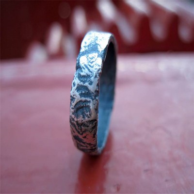 Rocky Outcrop Slim Ring - The Handmade ™