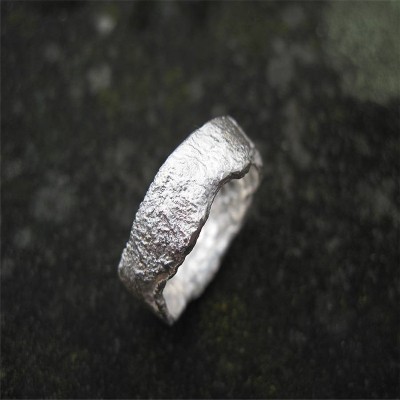 Rocky Outcrop Ring - The Handmade ™