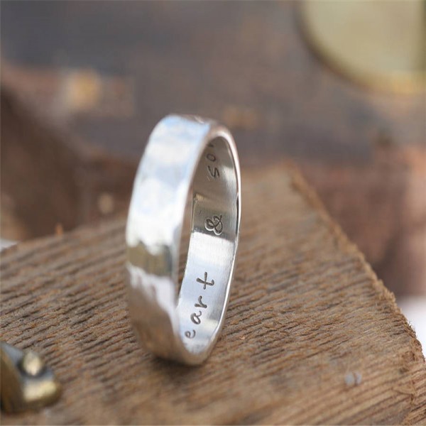 Hammered Personalised Silver Ring - The Handmade ™