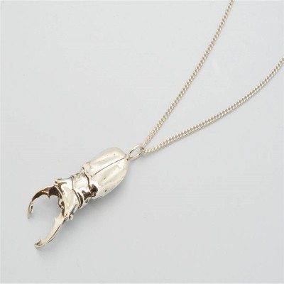 Arma Beetle Pendant - The Handmade ™