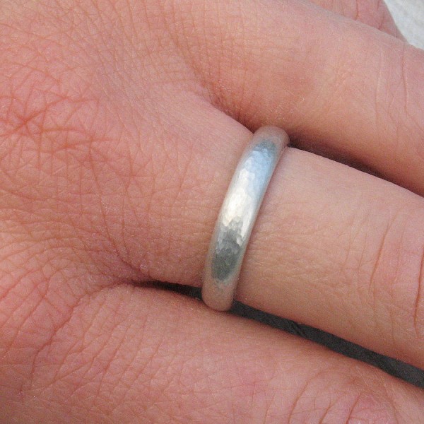 Silver Hammered Ring - The Handmade ™