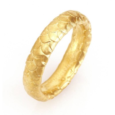 Gents Fish Scale Pattern Wedding Ring In Gold - The Handmade ™