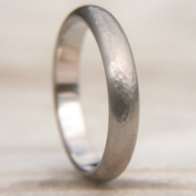 Hammered Wedding Ring In White Gold - The Handmade ™