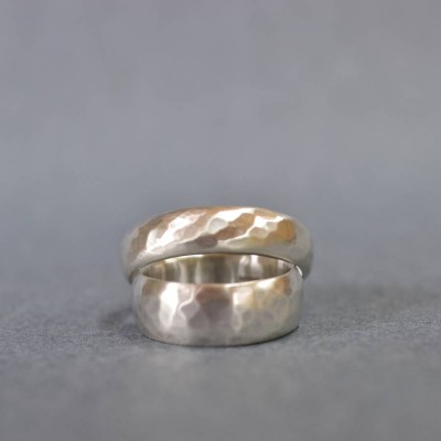 Silver Wedding Ring With Hammered Finish - The Handmade ™