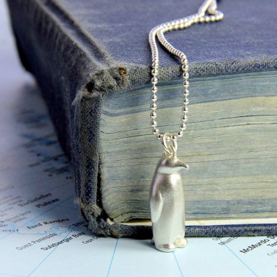 Penguin Necklace - The Handmade ™