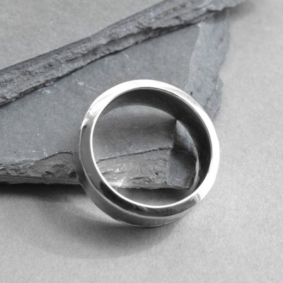 Meteorite Inlaid Silver Ring - The Handmade ™