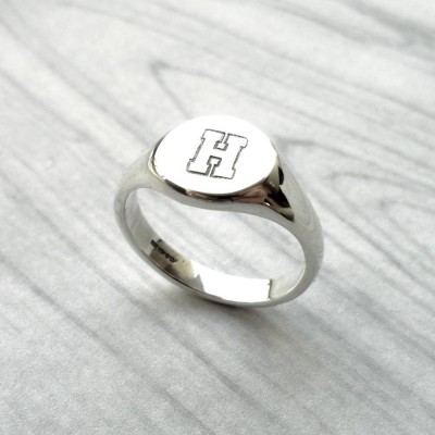 Personalised Round Initial Silver Signet Ring - The Handmade ™