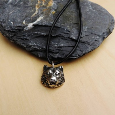 Silver Wolf Head Necklace - The Handmade ™