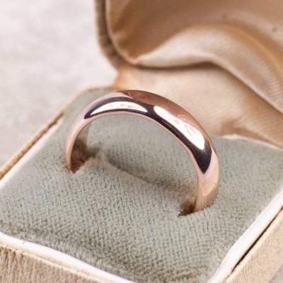 Simple Mens Wedding Ring In Gold - The Handmade ™