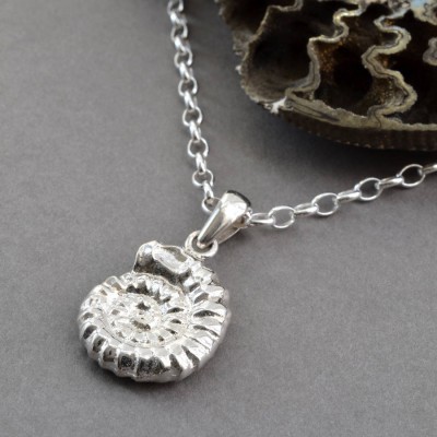 Silver Ammonite Pendant - The Handmade ™