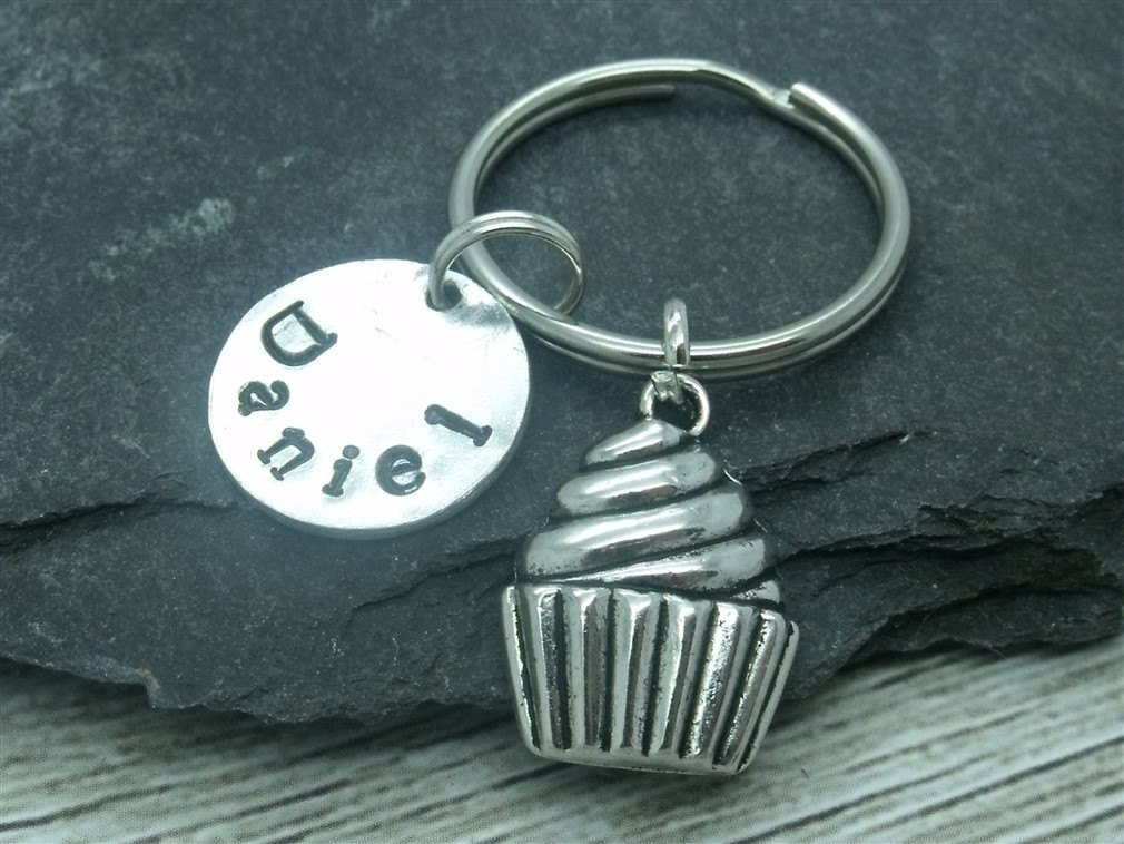 Cupcake hand stamped keyring, cupcake keychain, cupcake keyring, personalised cupcake gift, name gift, custom name word