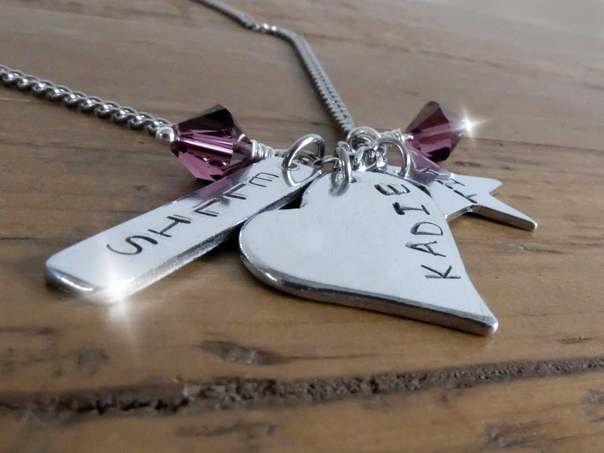 Childrens Names Necklace, Kids Names Necklace, 3 Names Necklace, Childs Name Charms, Mothers day, Three Family Names Necklace, Three Charms