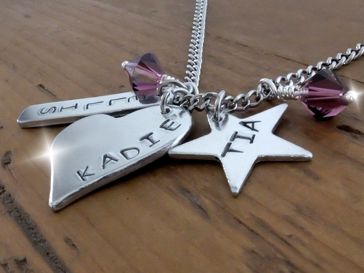Childrens Names Necklace, Kids Names Necklace, 3 Names Necklace, Childs Name Charms, Mothers day, Three Family Names Necklace, Three Charms