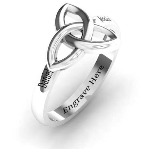 Sin&eacute;ad Celtic Knot Ring - The Handmade &trade;