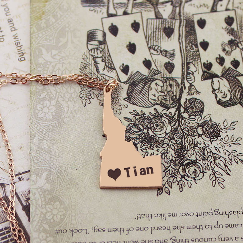 Idaho State USA Map Necklace With Heart Name Rose Gold - The Handmade &trade;